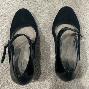 Guano Bernini Black Patent Mary Jane Heels with suade front